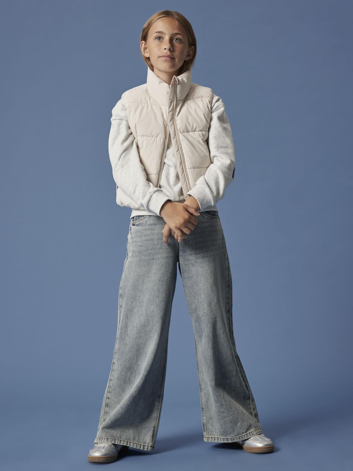 model_shot-detail